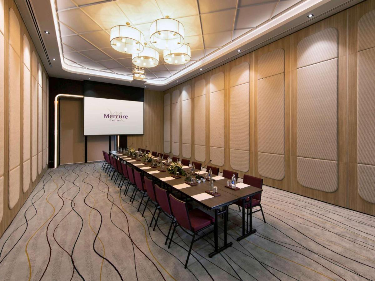 Mercure Bangkok Sukhumvit 24 Exterior foto
